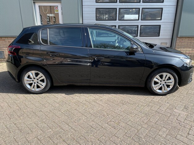 Peugeot-308