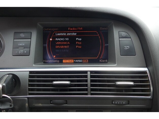 Audi-A6