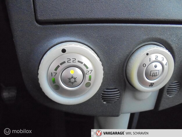 Mitsubishi-Colt
