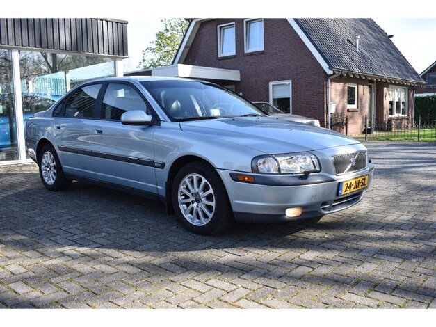 Volvo-S80