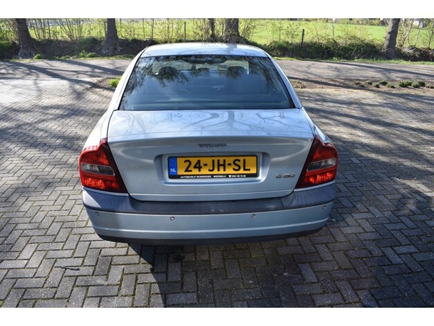 Volvo-S80