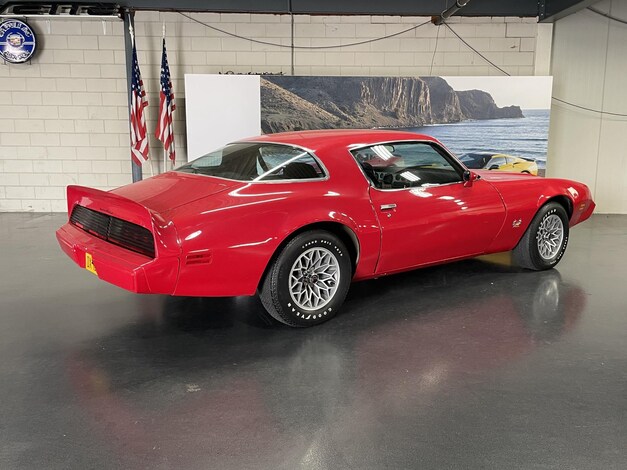 Pontiac-Firebird