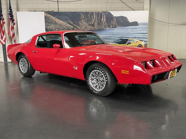 Pontiac-Firebird