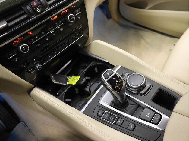 BMW-X6