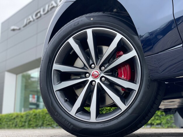 Jaguar-F-Pace
