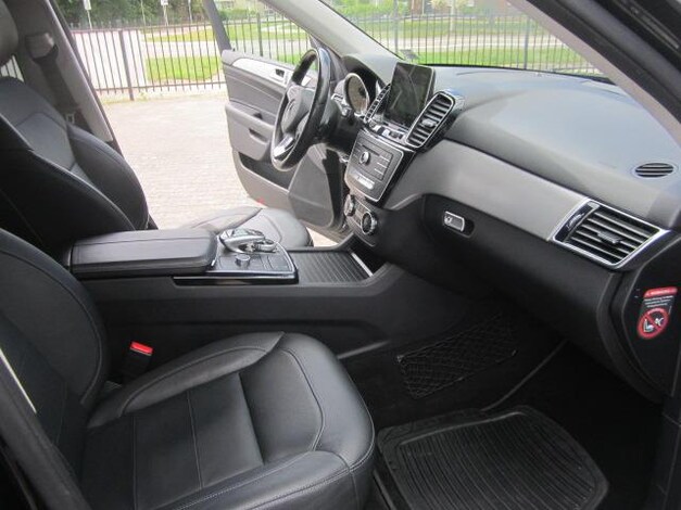 Mercedes-Benz-GLE
