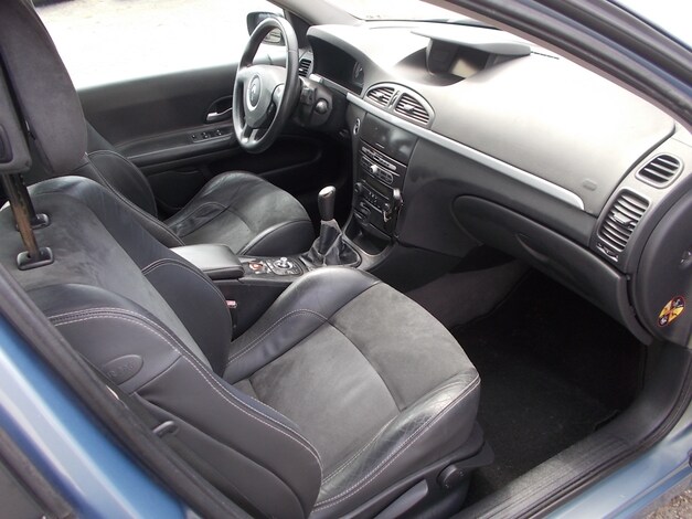 Renault-Laguna