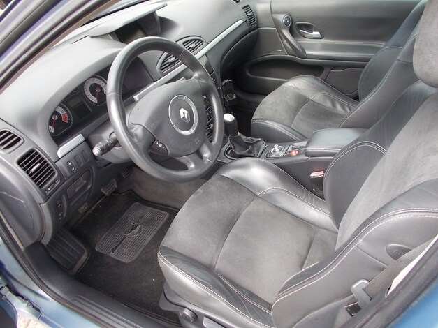Renault-Laguna