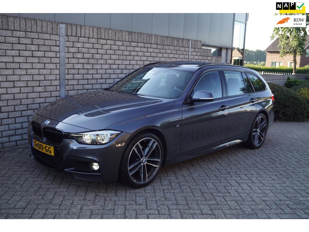 BMW 3-Serie Touring 318i M Sport Corporate Lease Autom Leder Panodak Navi Clima 2x PDC LMV NL Auto.