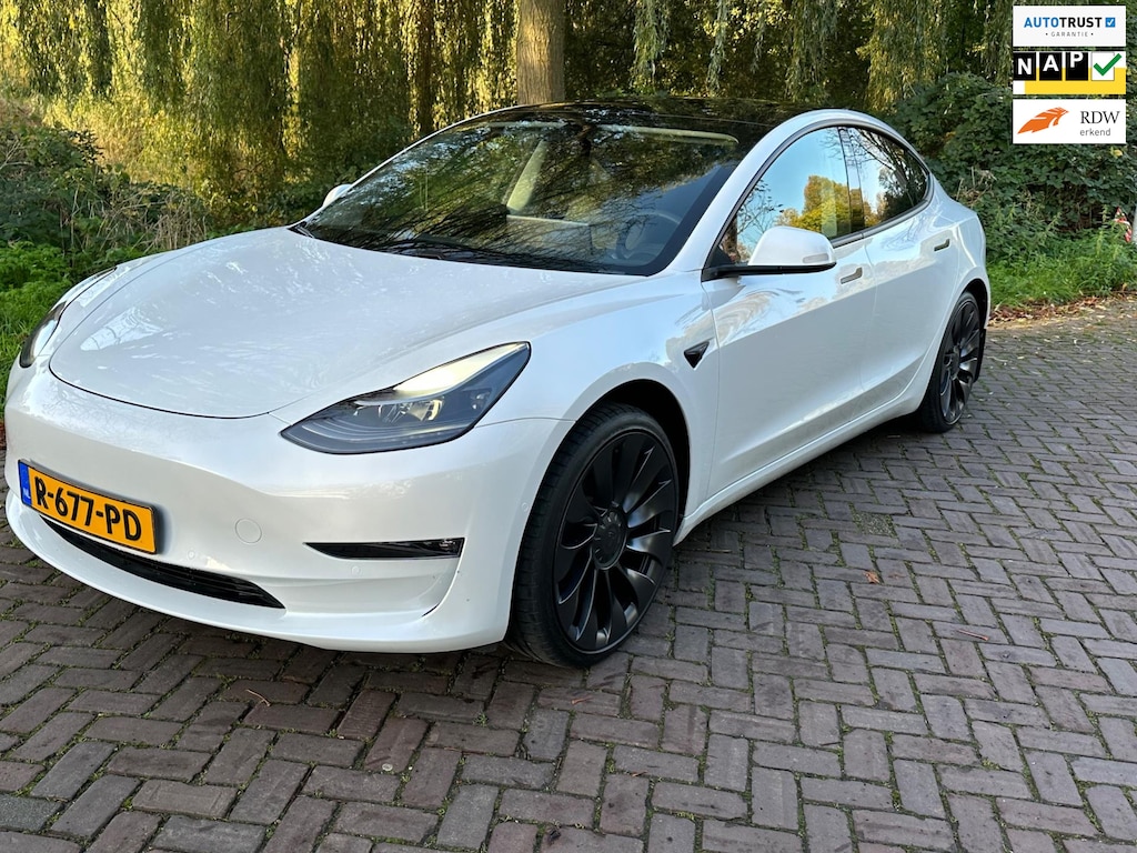 Tesla Model 3 Performance 513 pk Carplay ,autopilot 1 Eig. 32000 km b.j. 3-2021 20"lm sfeerverl. velgen ,spoile