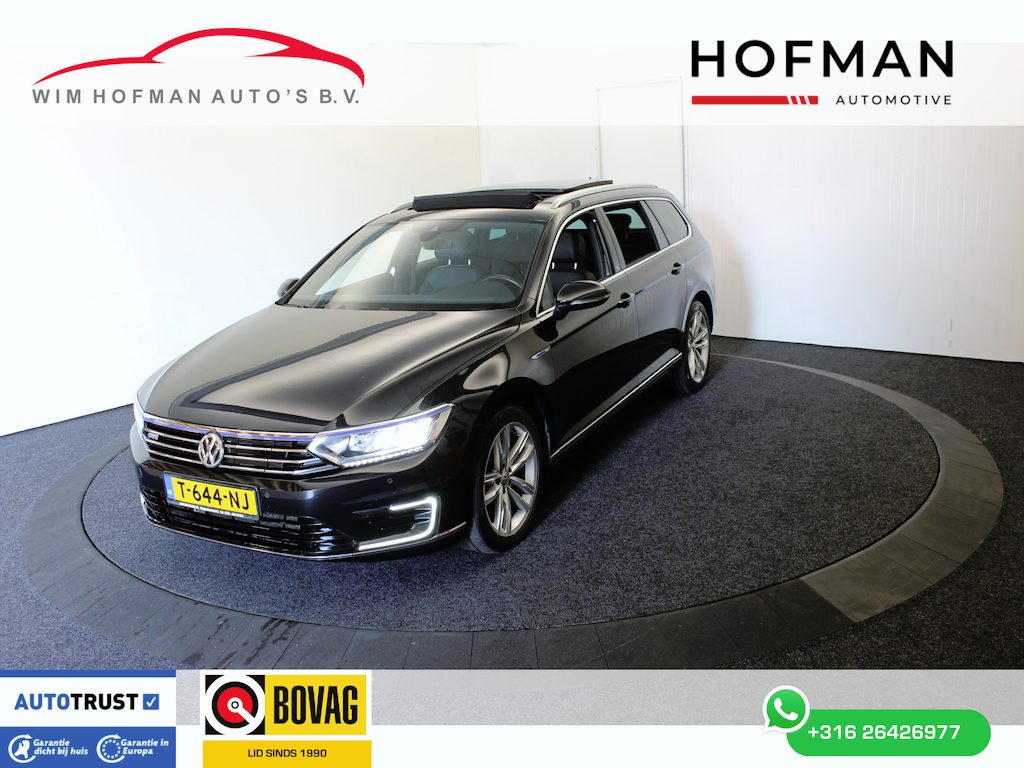 Volkswagen Passat GTE Pano Zwarte hemel Groot Navi EL Aklep Leder