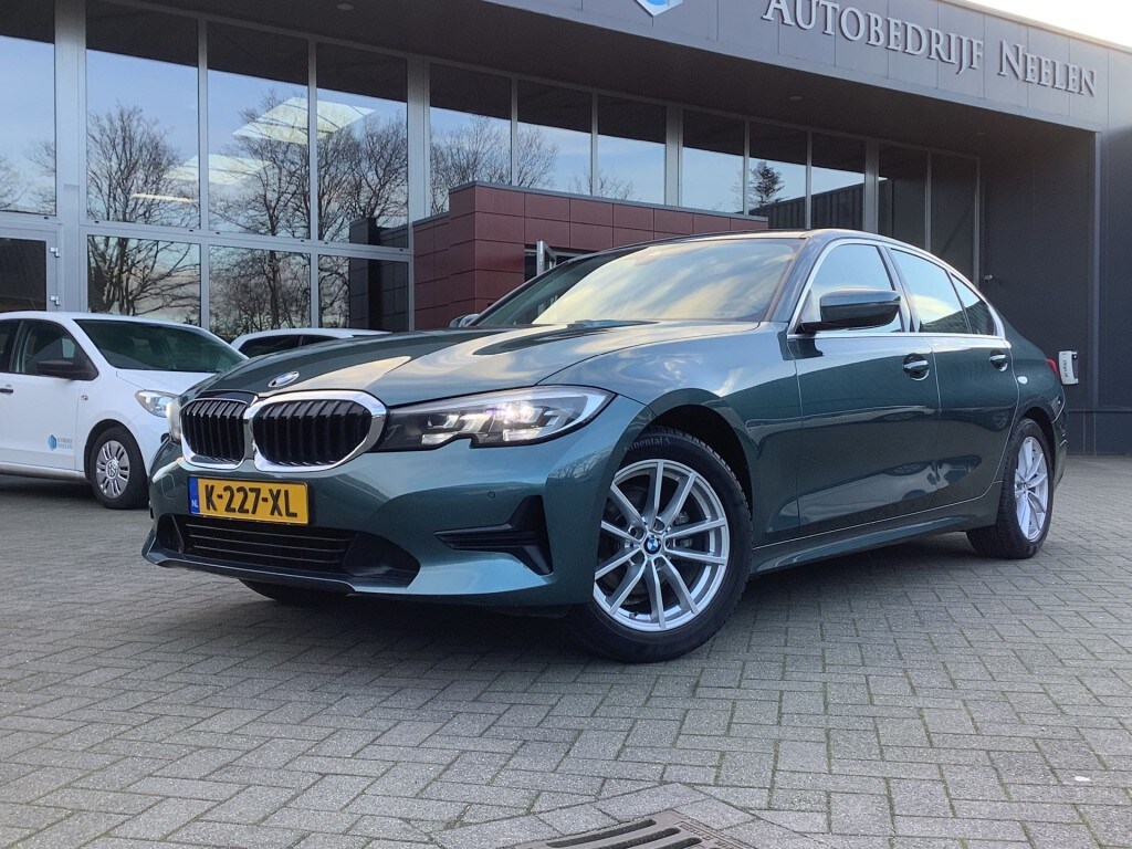 BMW 3-Serie 318i Executive Edition / 1e eigenaar / dealer onderhouden