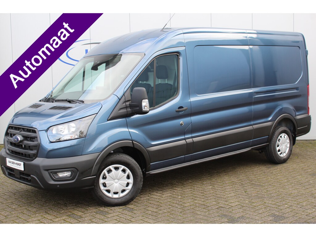 Ford Transit 350 2.0-170pk TDCI L3H2 Trend. AUTOMAAT ! Net ingereden, uit voorraad leverbaar ! Volautm. airco, metallic lak, lane- en side assist, adaptive cruise, navigatie by Apple carplay/Android auto cntrl, bijrijdersbank, USB aansluiting etc.