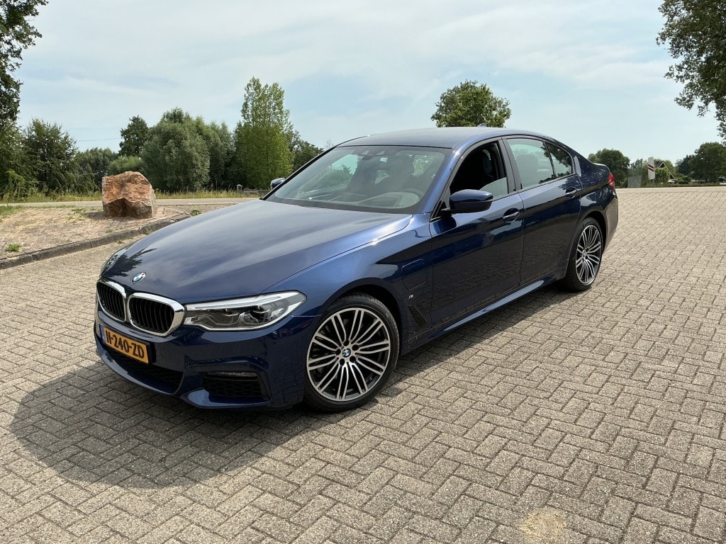 BMW 5-Serie 530E IPERF HIGH EXECUTIVE M-SPORT