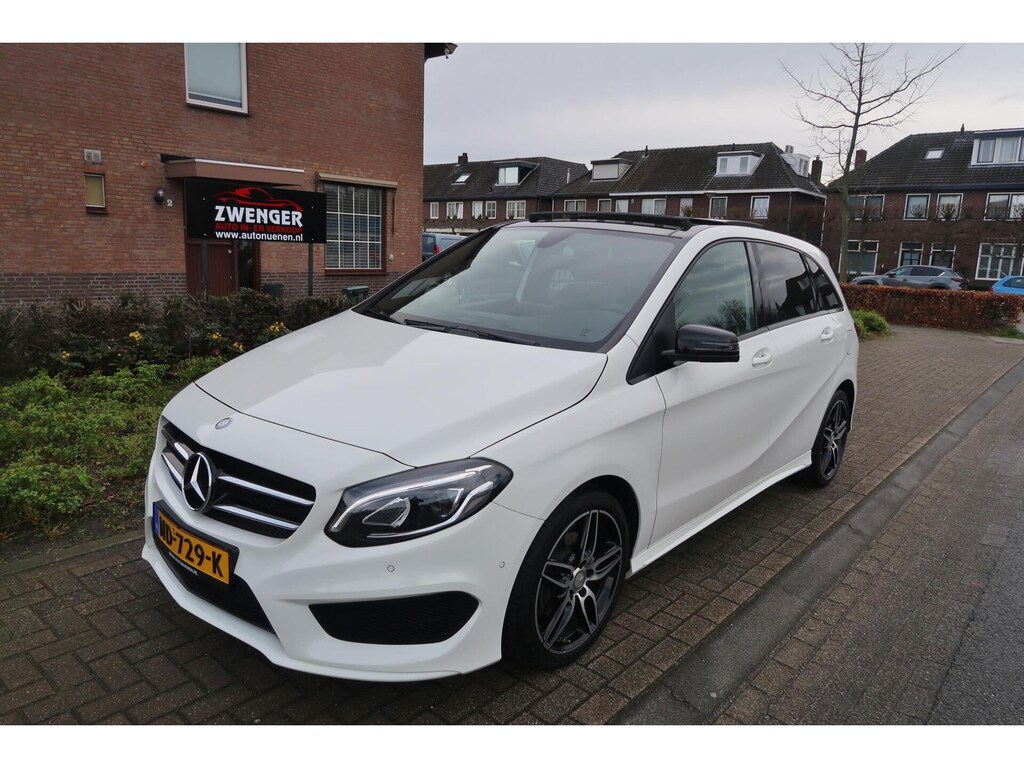 Mercedes-Benz B-klasse 180 AMG|PANORAMADAK|FACELIFT|NAVIGATIE|BLUETOOTH|XENON-LED|DEALER ONDERHOUDEN