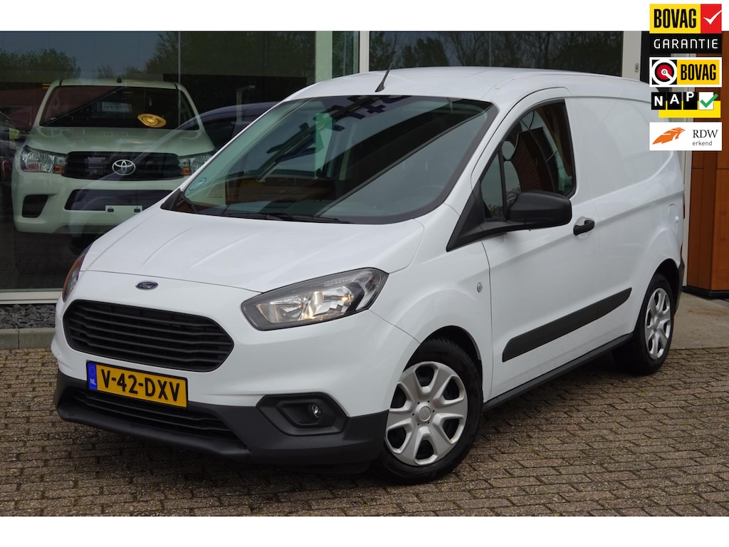 Ford Transit Courier 2022 Ford Transit Courier Gesloten bestelwagen Trend, 1.5 TDCi Diesel 75 PK,
