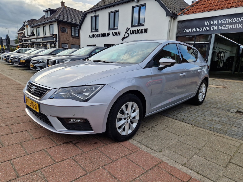 SEAT Leon 1.5 TGI Style, Navigatie,Apple Car Play,L.M.Velgen,Parkeersensoren