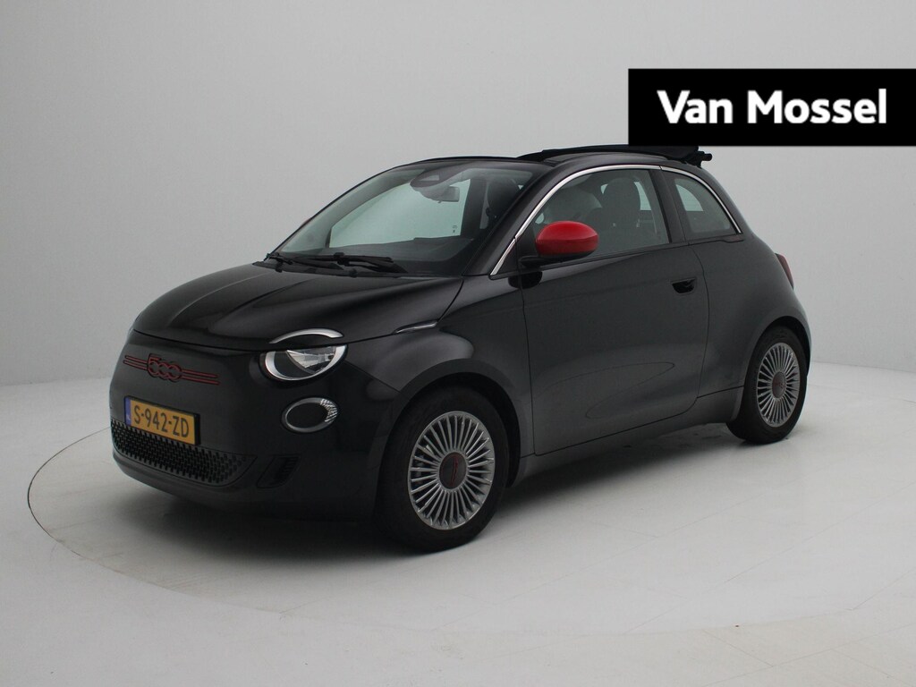 Fiat 500e Cabrio RED 24 kWh | Cabrio | 16" Lichtmetalen Velgen | Parkeersensoren |