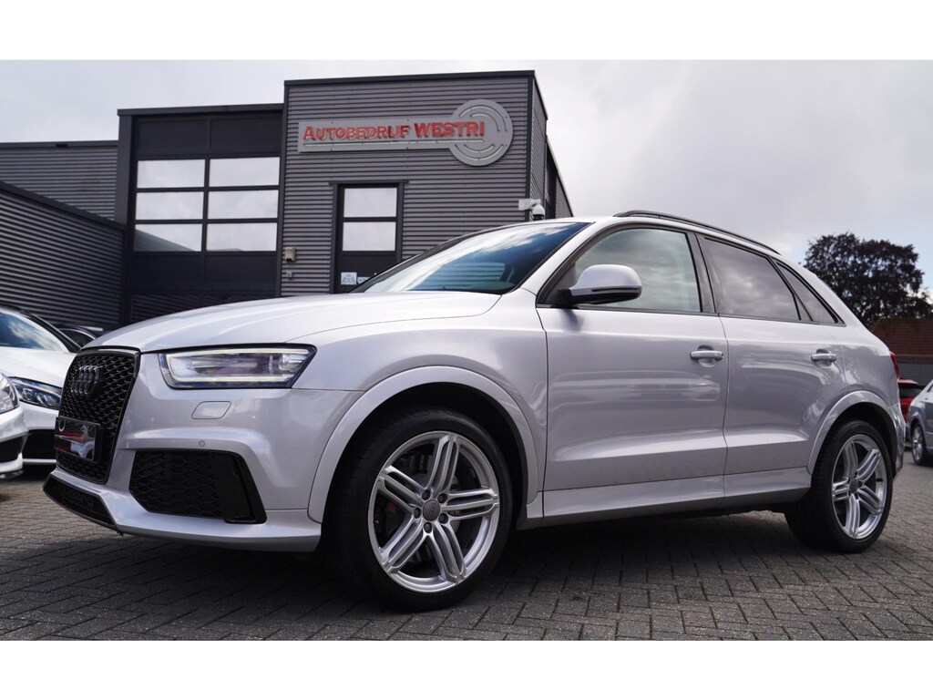 Audi RS Q3 RSQ3 2.5 TFSI quattro | Carbon | Bose | Stoelverwarming | Navi / Multimediasysteem | LED |