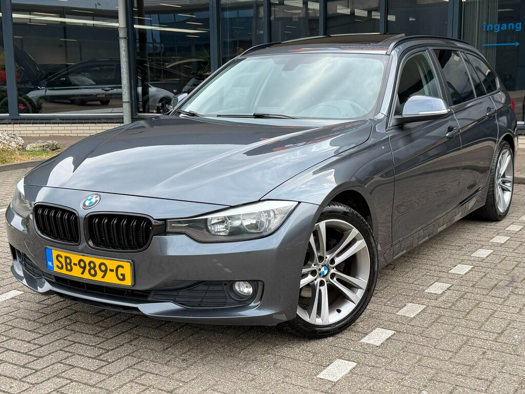 BMW 3-Serie Touring 316i Executive / Panoramadak