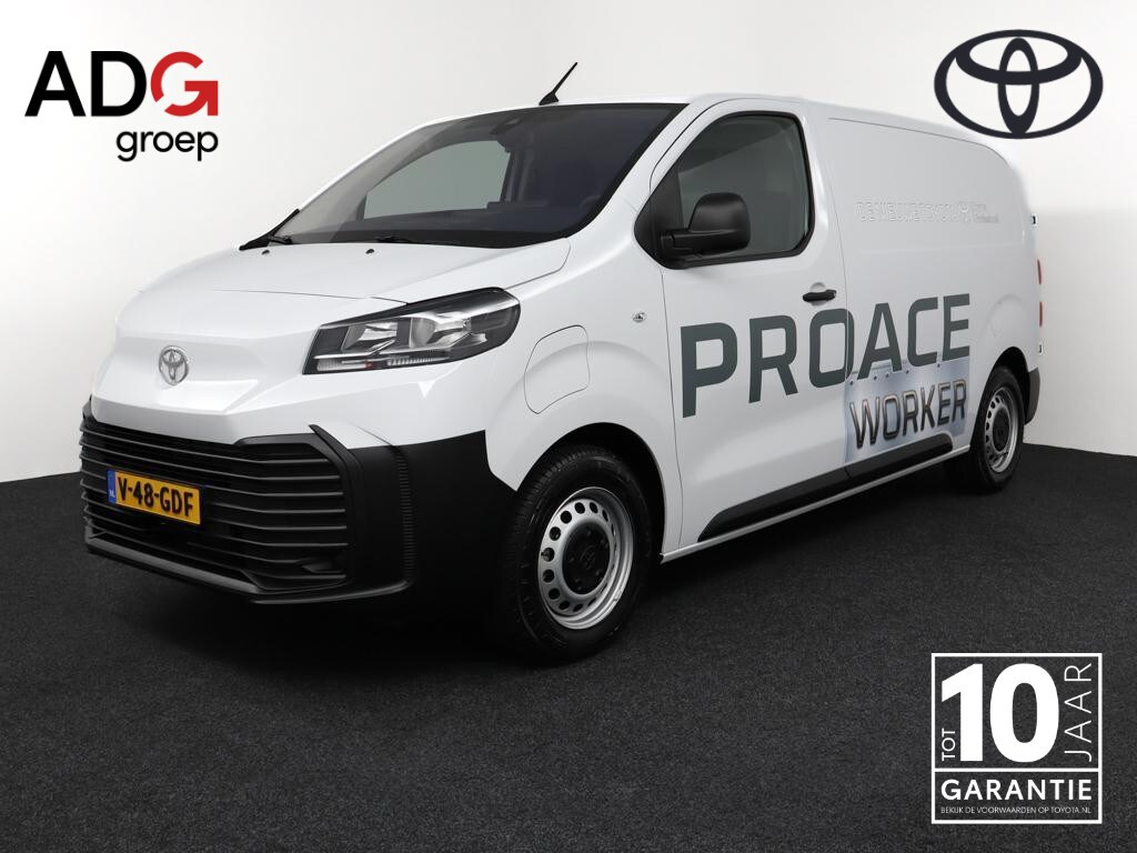 Toyota PROACE Electric Worker Challenger Extra Range L1 75 kWh Toyota PROACE Electric Worker Challenger Extra Range 75 kWh | Parkeersensoren | Apple Carplay/Android Auto | 3-persoons |