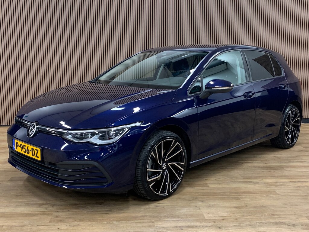 Volkswagen Golf 1.5 eTSI R-Line|LED|Automaat|Sfeerverlichting|Carplay|19 Inch|