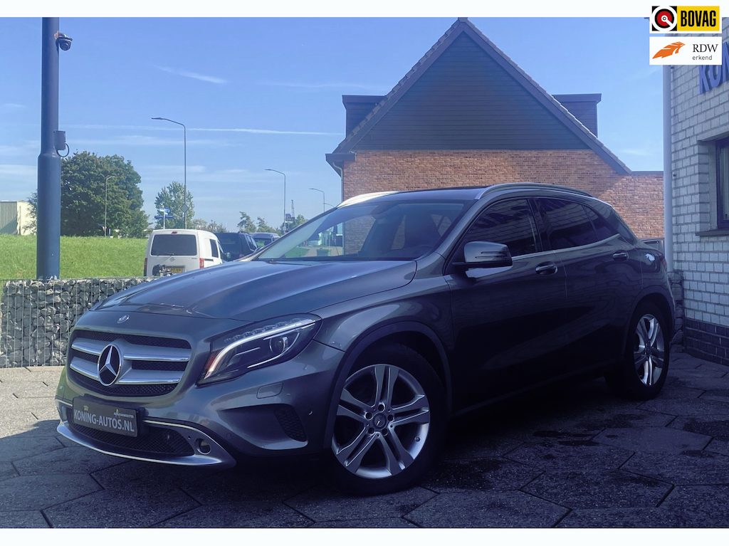 Mercedes-Benz GLA 200 Ambition/ Navi/ Half leder/ Privacy Glass/ PDC/ AUT7