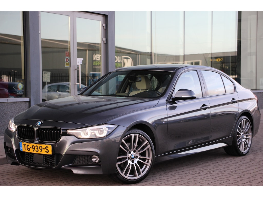 BMW 3-Serie 320i xDrive M Sport Edition | DEALER ONDERHOUDEN