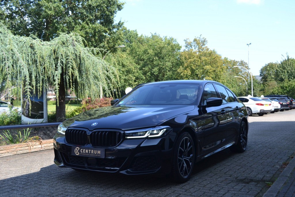 BMW 5-Serie 545 M SPORT Harman Kardon - Driv. Proff
