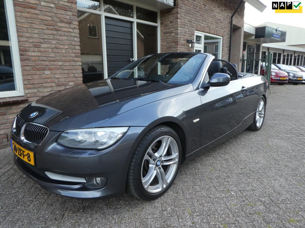 BMW 3-Serie Cabrio 325i Leder / Navi