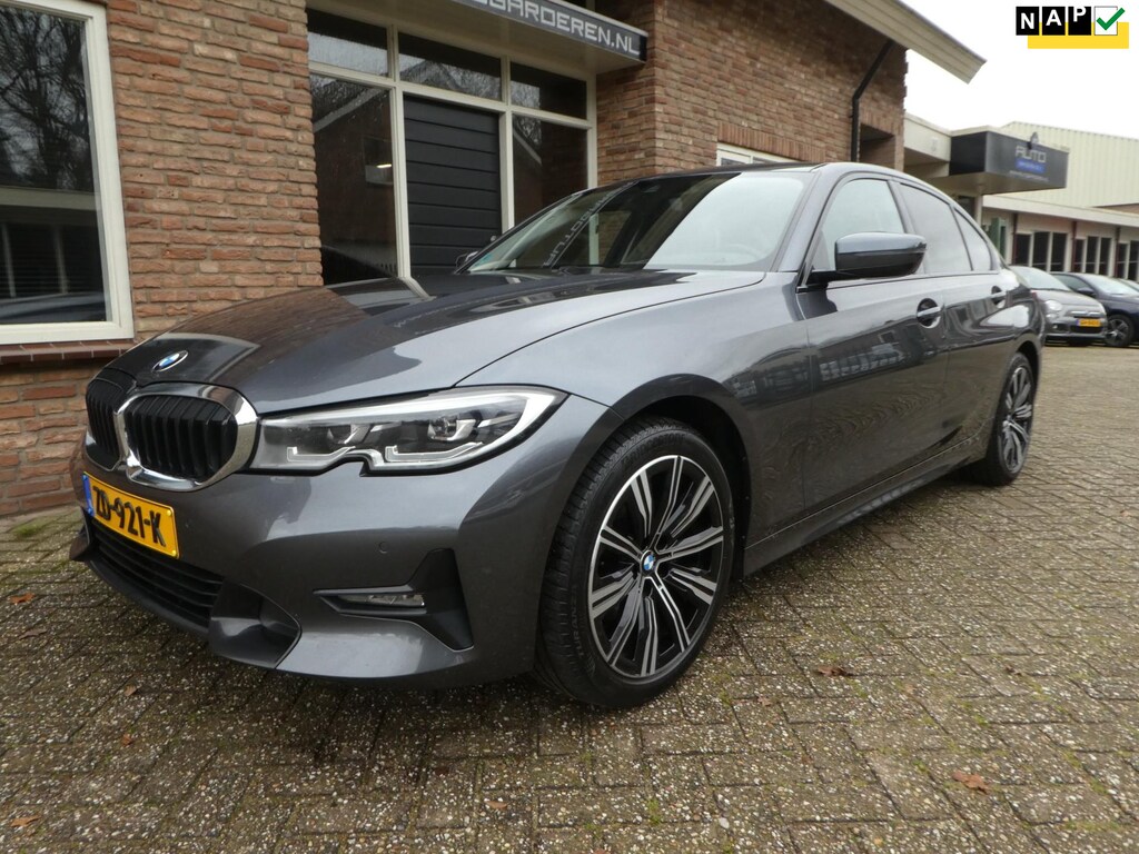 BMW 3-Serie 320d High Executive Edition Automaat / Leder / Head Up / Navi