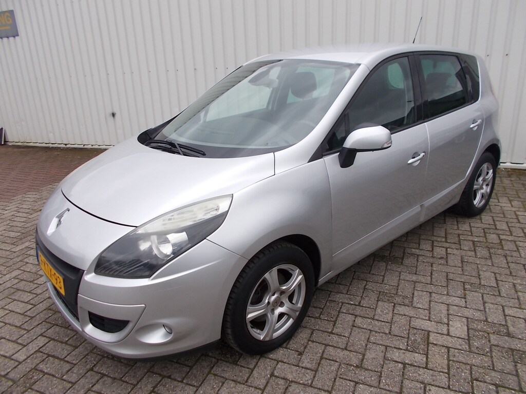 Renault Scenic 2.0 Dynamique Automaat ( APK KEURING BIJ AFLEVERING! )