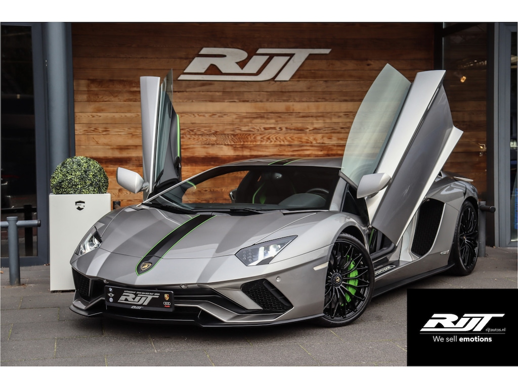 Lamborghini Aventador S 6.5 V12 LP740-4 **AchterasbesturingCeramic/Carplay/Lift/Carbon**