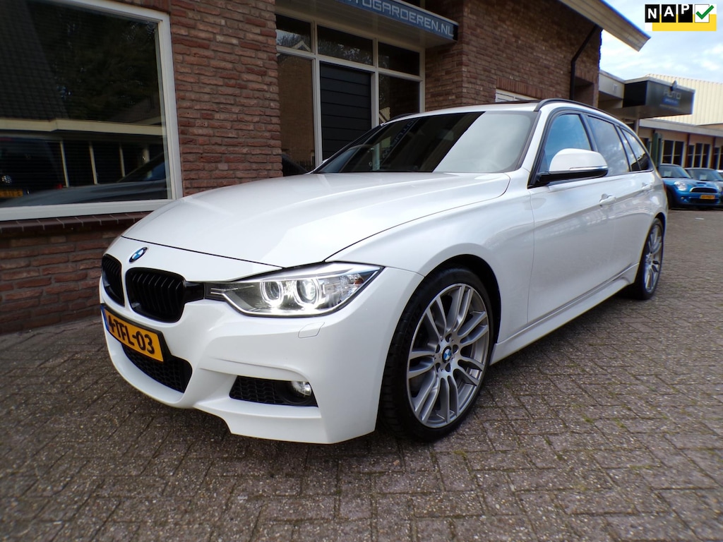 BMW 3-Serie Touring 328i High Executive M Pakket / Automaat / Leder / Panoramadak / Navi
