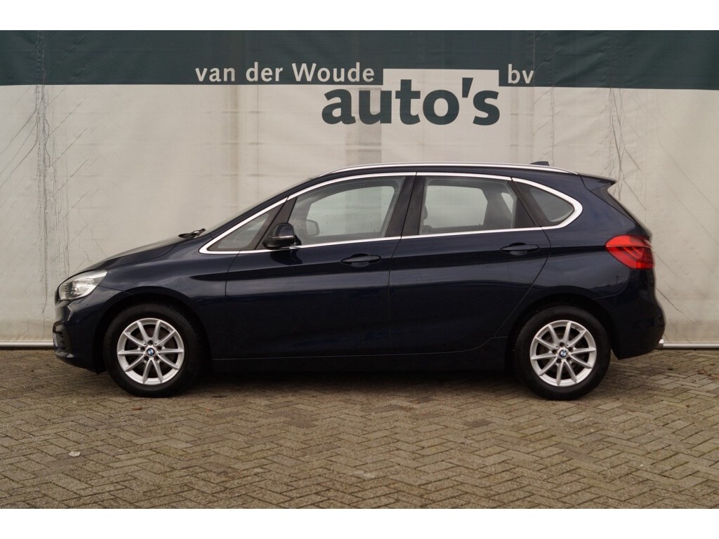 BMW 2-Serie 216d Active High Executive -LEER-LED-NAVI-ECC-