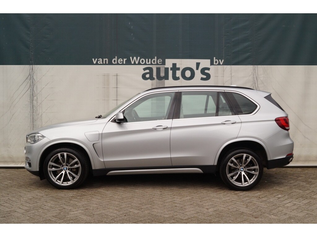 BMW X5 xDrive40e High Executive -LEER-PANO-NAVI-CAM-