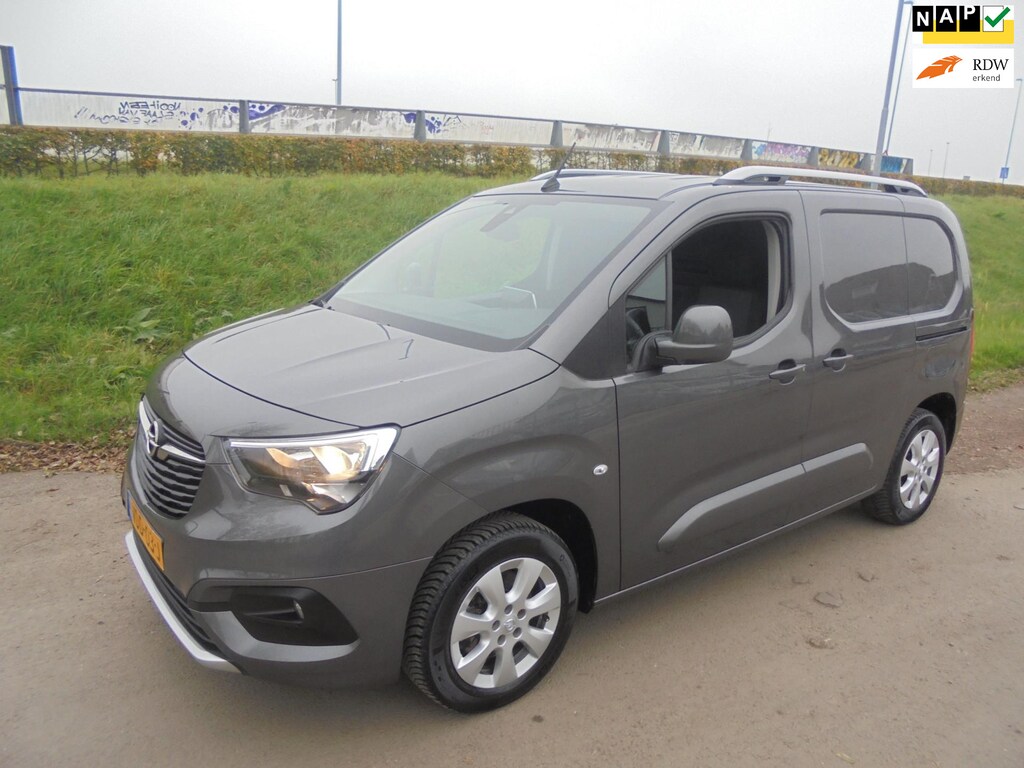 Opel Combo Opel Combo 1.5 diesel Automaat Airco lmv pdc navigatie trekhaak 2x schuifdeur
