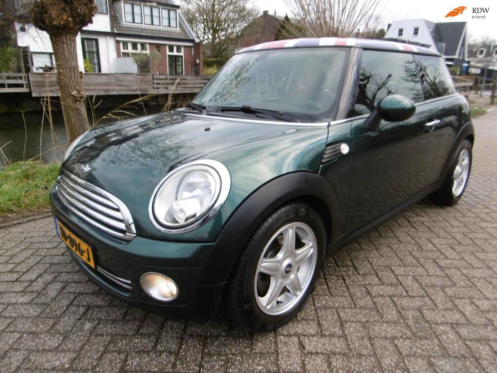 MINI Cooper Mini 1.6 Clima Cruise Historie Youngtimer Keurige auto