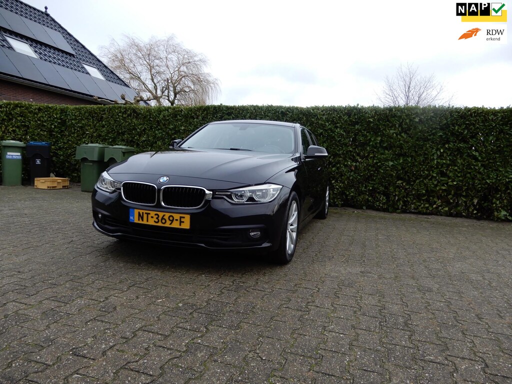 BMW 3-Serie Touring 318i High Executive. Lederen bekleding,NAP.