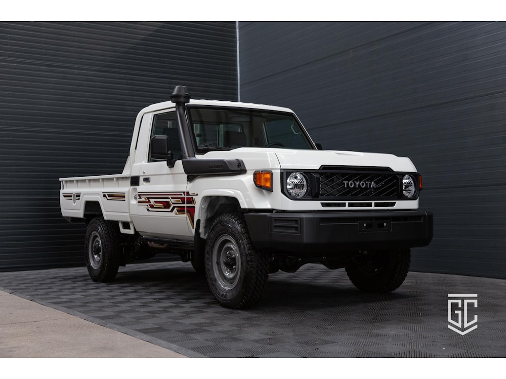 Toyota Land Cruiser GRJ79 Single Cab M/T