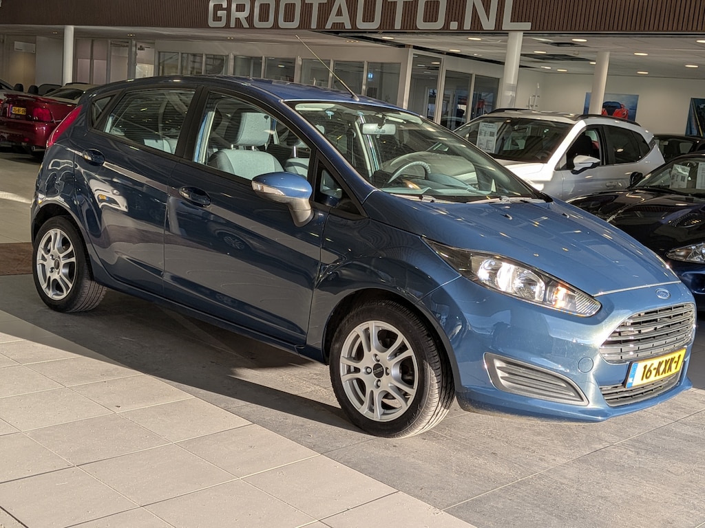 Ford Fiesta 1.25 Limited Facelift Airco, Isofix, Trekhaak, Stuurbekrachtiging