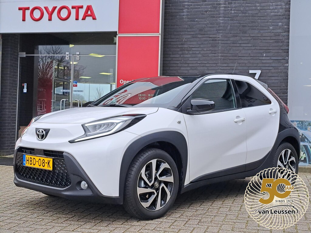 Toyota Aygo X PULSE 5-DEURS CAMERA CLIMA 17"LMV PRIVACY-GLASS LED DAB+ NL-AUTO