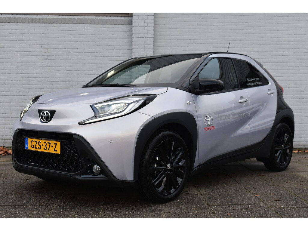 Toyota Aygo X 1.0 VVT-i MT JBL | Apple CarPlay/Android Auto | JBL audio | Lila & Black | Demonstratieauto, wordt mee gereden