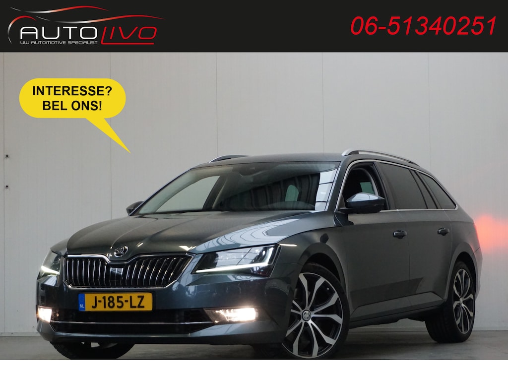 Skoda Superb Combi 2.0 TSI 4x4 Style Business 280 PK! AUTOMAAT! APPLE XENON CLIMA TREKHAAK etc.