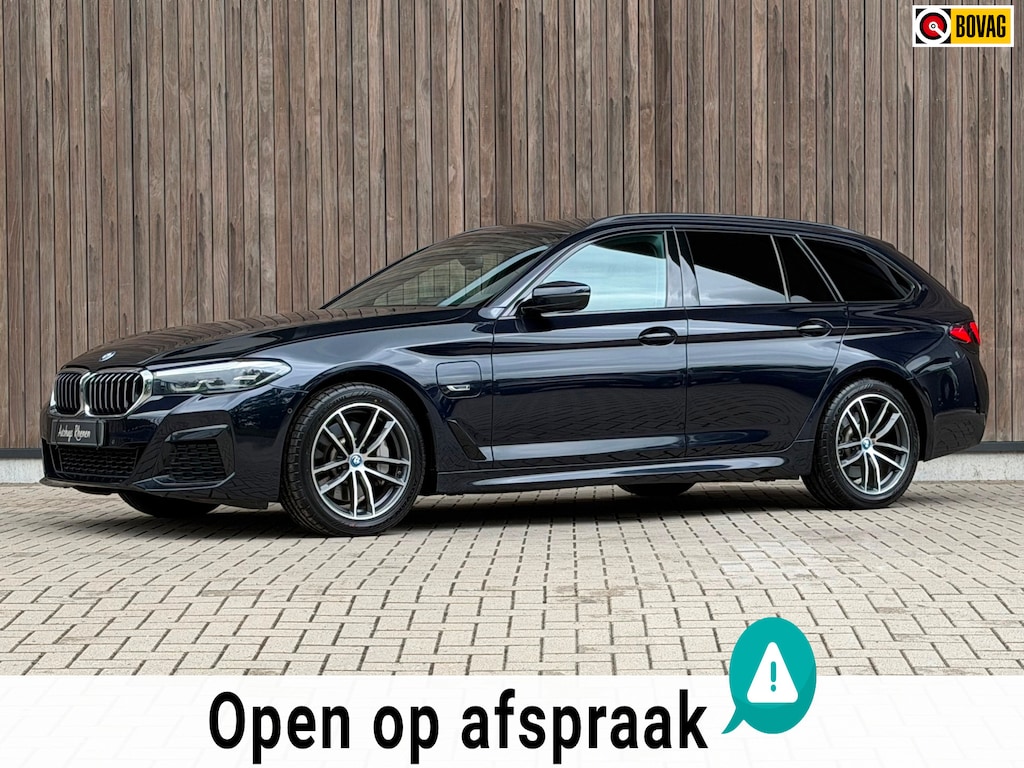 BMW 5-Serie Touring 530e xDrive Business /M-Sport / Trekhaak
