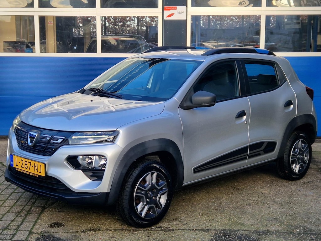 Dacia Spring Business 27 kWh Automaat / Camera / Cruise control / Bluetooth / All season banden