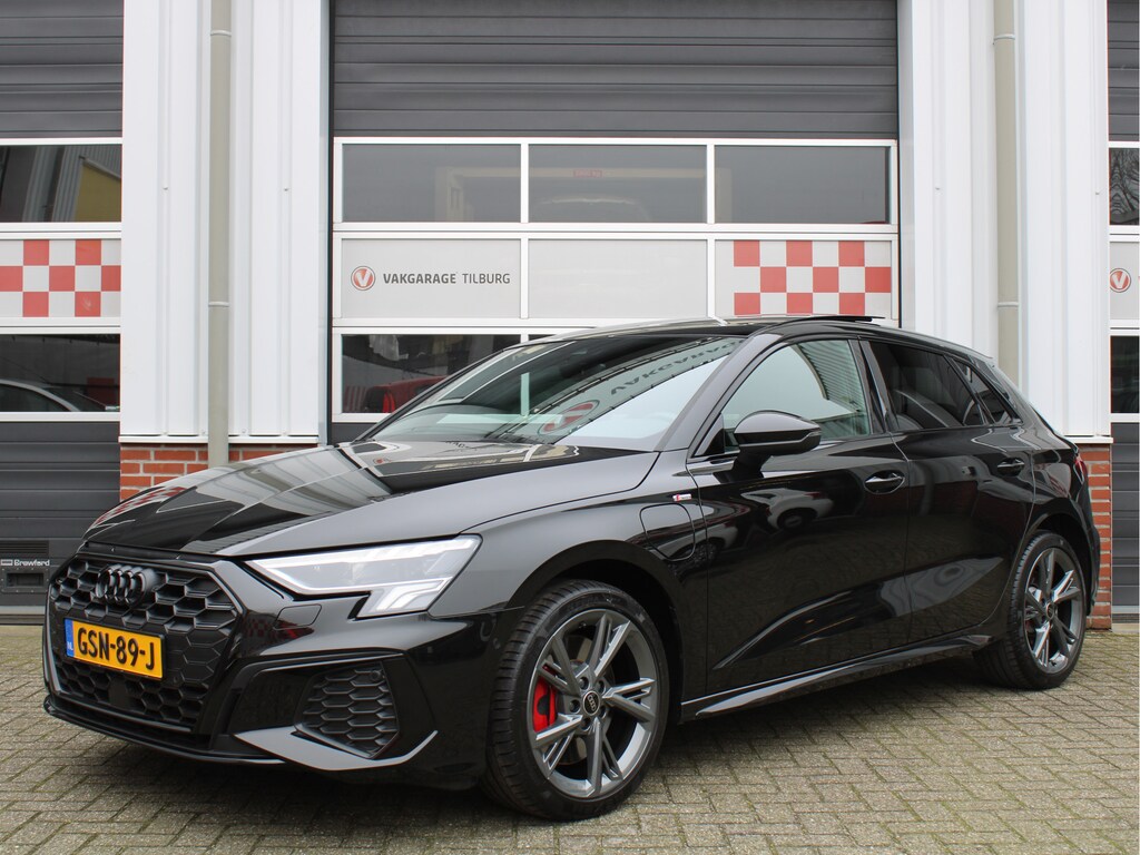 Audi A3 Sportback 45 TFSIe 245PK S-Edition Competition /Keyless/Panoramadak/Audi Sound/Elek. achterklep/NAVI/PDC/Aut. Inpark./18'LM/Lane assist/Drive select/LED!