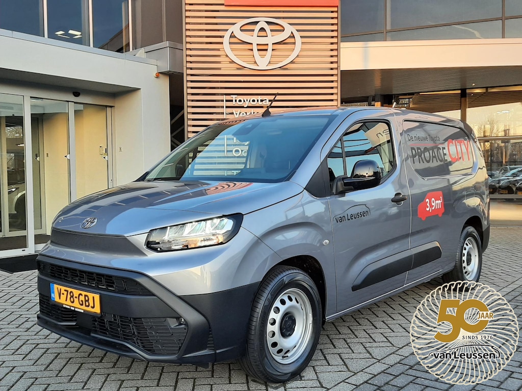 Toyota PROACE CITY Electric NAVIGATIOR 50KWH L2 Long NIEUW EN DIRECT RIJDEN!! NAVI STOEL/STUURVERW AIRCO PARK-SENSOREN BLUETOOTH APPLE/ANDROID