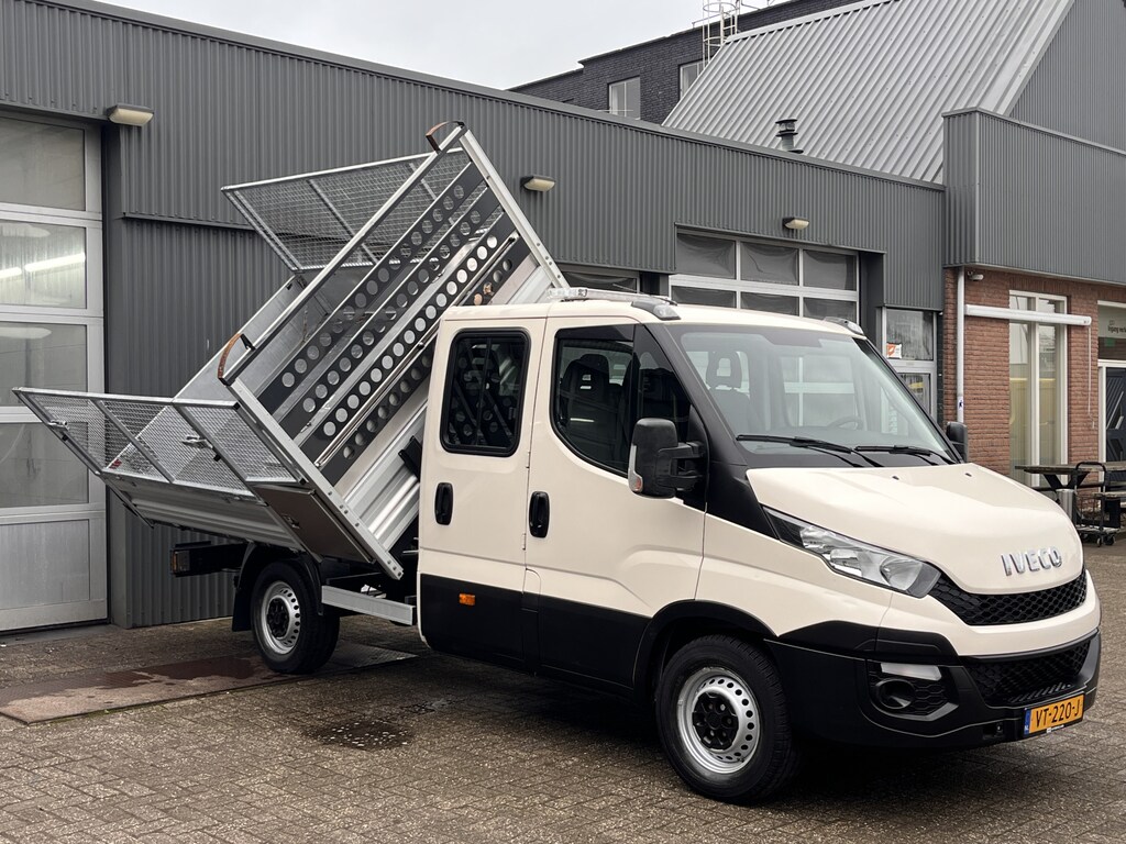IVECO Daily 35S11D 2.3 3 zijden kipper Airco Telefoonverbinding Gereedschapskist Stuuwielbediening Open laadbak Pick-up P-up Kieper Bakwagen 1e eigenaar Euro 5 Bpm vrij voor particulier gebruik!!