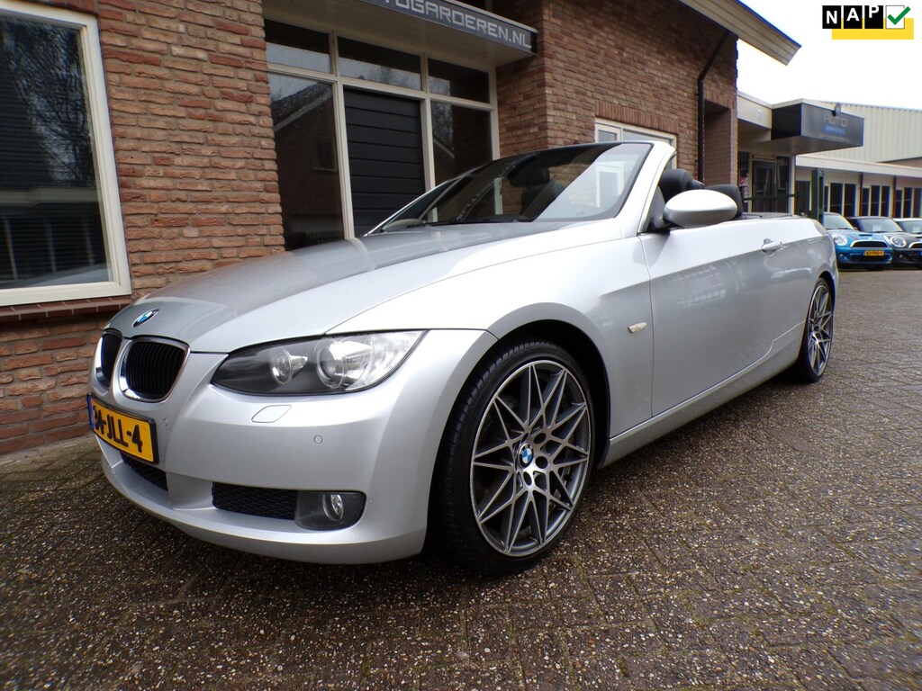 BMW 3-Serie Cabrio 320i Executive Automaat / Leder / Navi